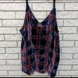 NWOT Torrid Size 5 Women's Velour Tank Top
